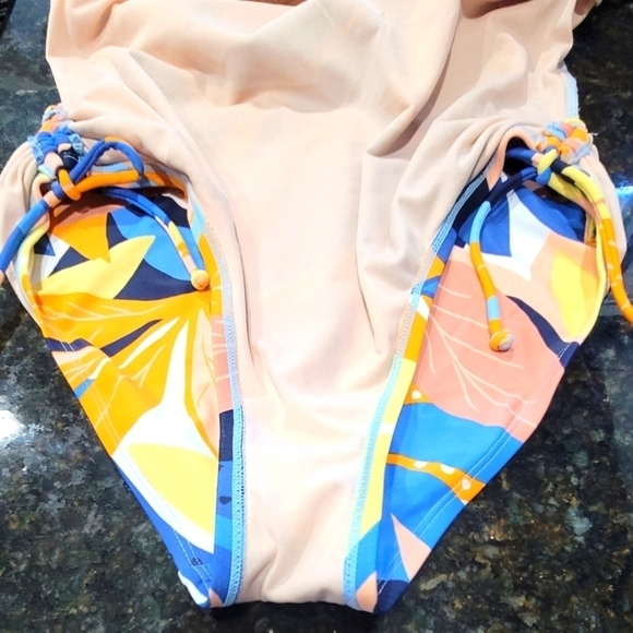 Large Tropical Side Drawstring Razorback Adjustable Straps One Piece Swimsuit - Picture 5 of 10